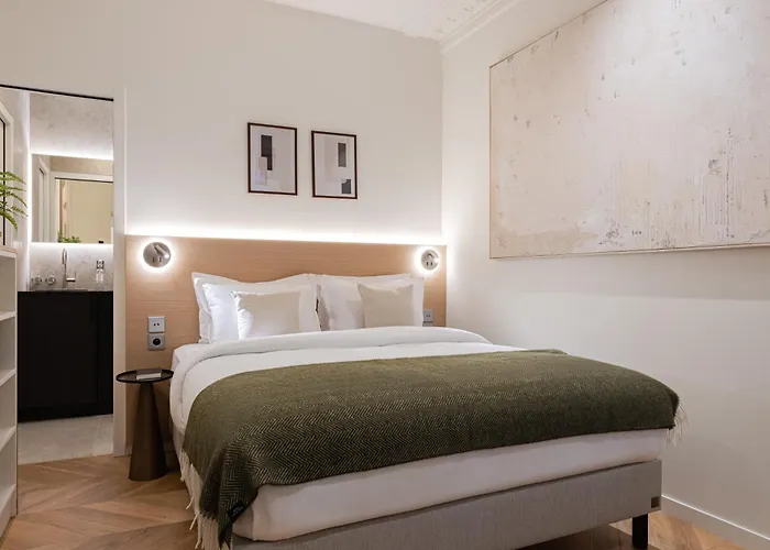 La - Voltaire Ii - 2 Bedrooms With Ac