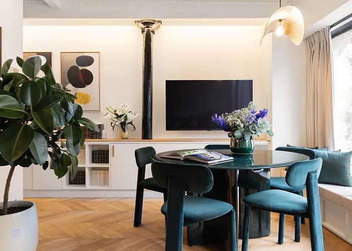 La - Voltaire Ii - 2 Bedrooms With Ac *