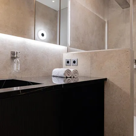 La - Voltaire Ii - 2 Bedrooms With Ac Lägenhet *
