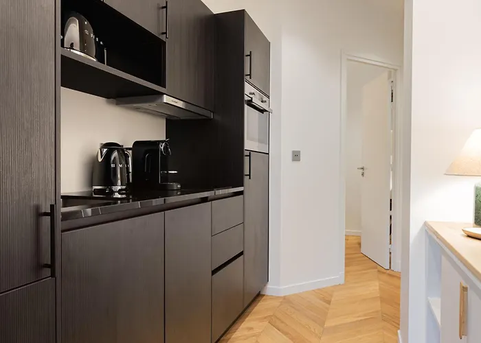La - Voltaire Ii - 2 Bedrooms With Ac